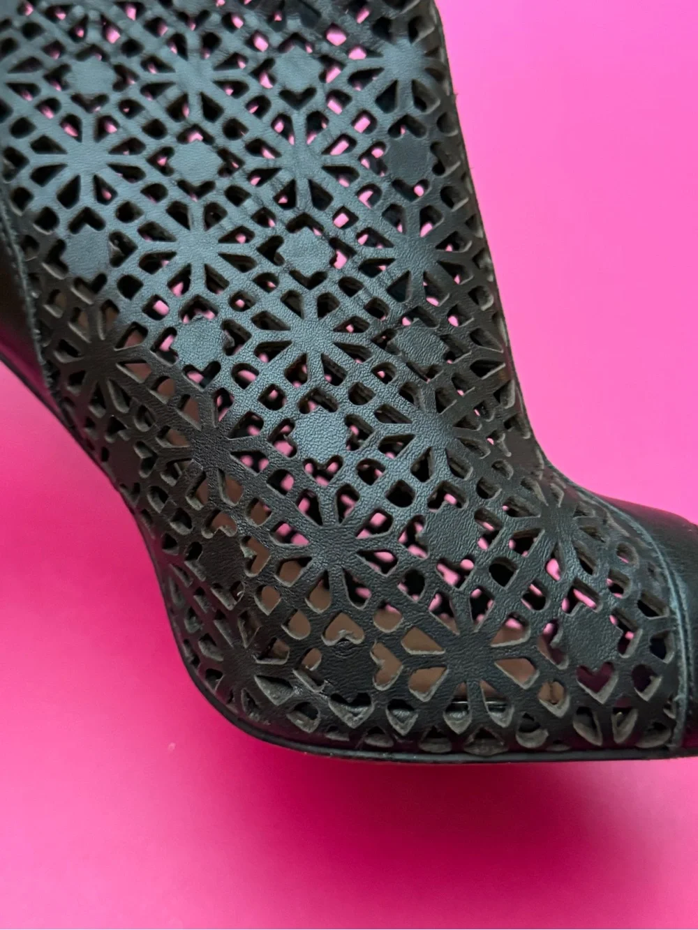 Badgley Mischka July Black Leather Laser Cut Peep Toe Ankle Stiletto Booties 8